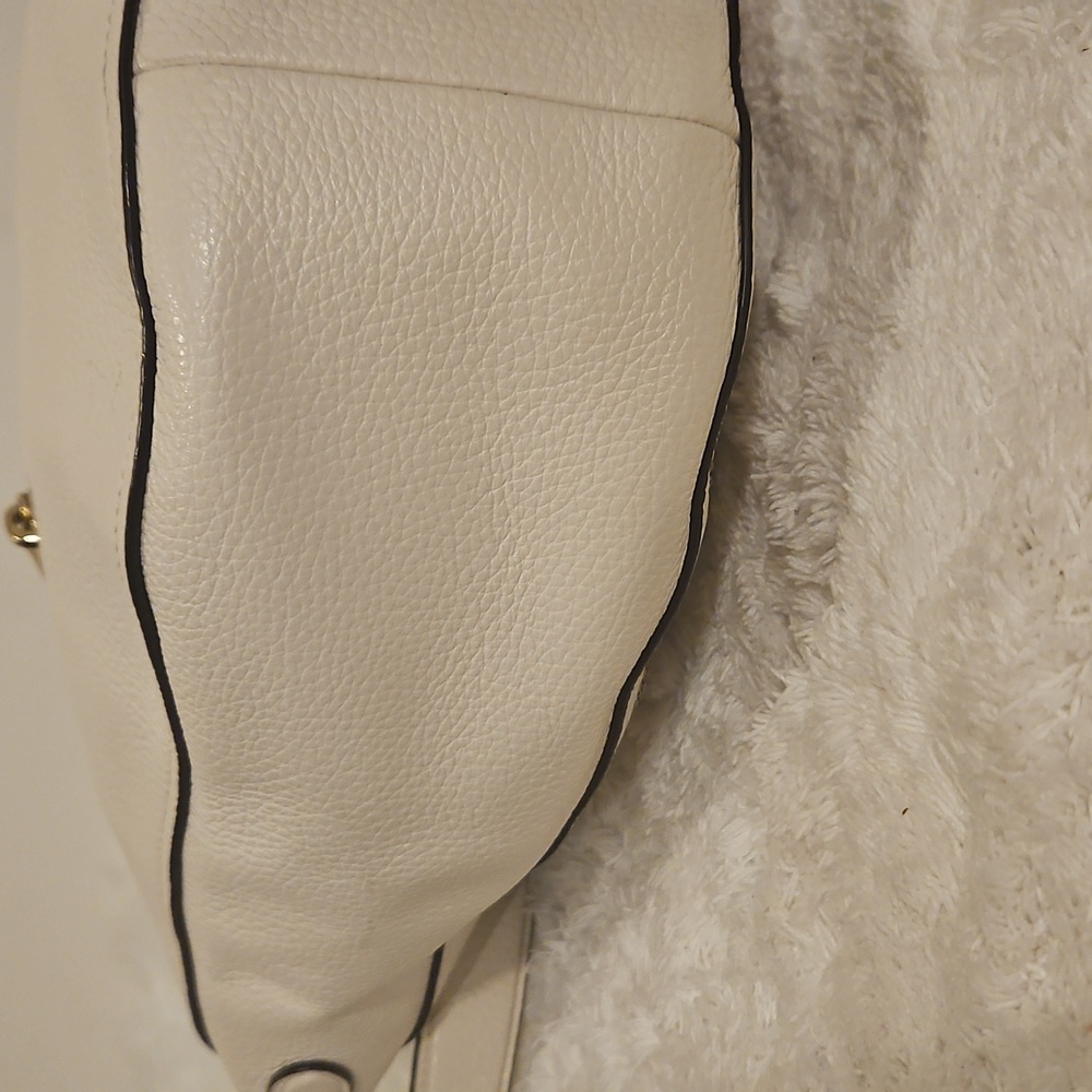EUC Coach Ella Hobo With Starbursts Crystals And Rivets With New Coach Dusty - Picture 7 of 12